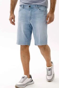 Brax Casual Regular Fit Five-Pocket Kurze Jeans Hellblau -Bekleidung Rabatt Serie 846267 7966620 29 8 8004avNfwJZzY4Ak 1200x1200